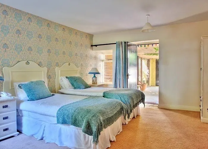 Carrygerry Shannon Town