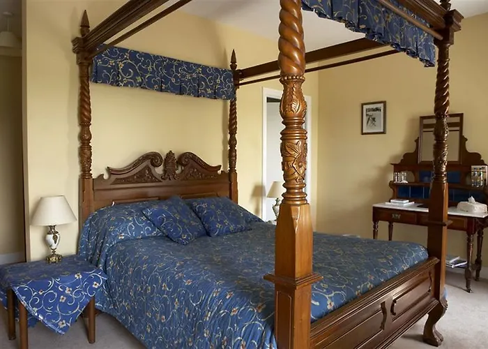 卡里杰里田园酒店 *